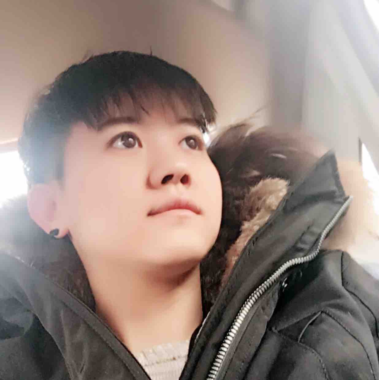 苦咖啡热牛奶summer头像