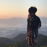 没有车的小伙子头像
