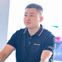 进口奥迪的老赵头像