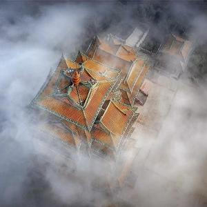 南京夜雾头像