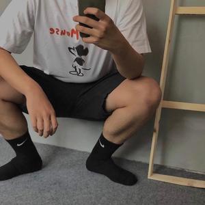 爱思考枫叶4J2头像