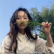 EmilyOnTheWay的个人资料头像
