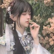 人间正四月的个人资料头像