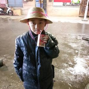 旧街古巷痴少年i头像