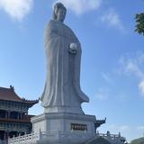 蓝天云服饰头像