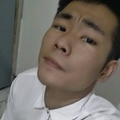 你还留着短发吗头像