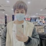 小杨emo了头像