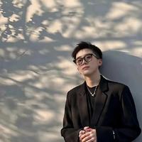 人间清醒ino头像