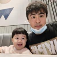 这社会忒乱社丶头像