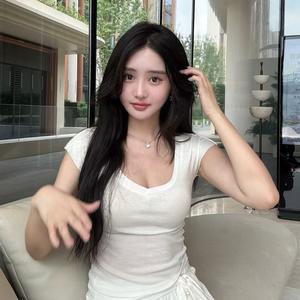 沪漂女孩艺轩晚8点直播