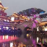 时髦小红花YW头像