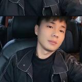 小坤收车头像