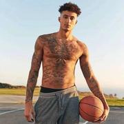 写代码的AI的个人资料头像