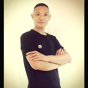 黄～玮头像