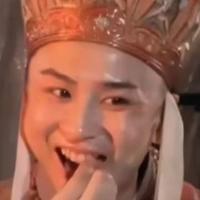 辽G丶收个xts自己开头像