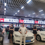 小亚批车头像