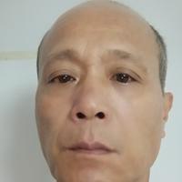 杨坚岩头像
