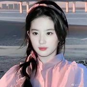 小魔女千千鱼的个人资料头像