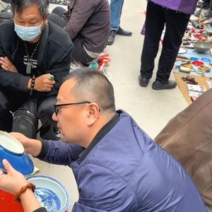 收藏小哥们头像