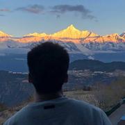 GGJ的个人资料头像