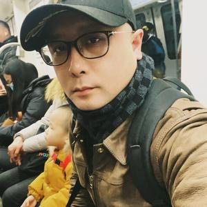 王小冠先生头像