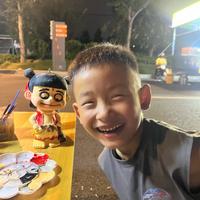 小辰翊头像