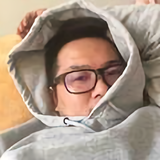 苏密青年头像