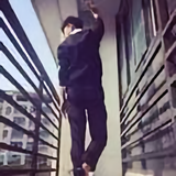 卜唧叩头像