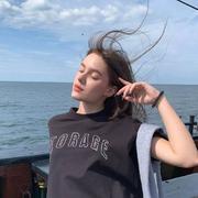 爱吃糖的小女孩的个人资料头像