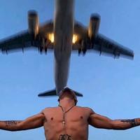 分你一半一半头像