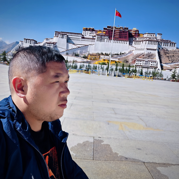 余生在路上头像