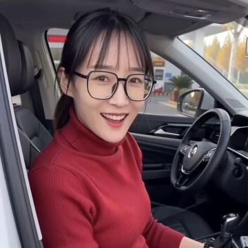 车轮上的小柒头像