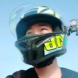自由🏍头像