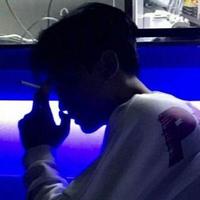 陈社长不压弯头像