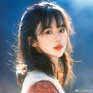 溦溦头像