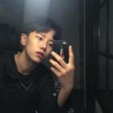 亦宸622头像