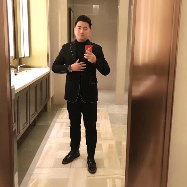 武汉卓越众宇汽车头像