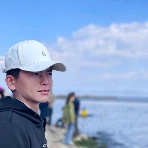 自信盖尔4c7头像