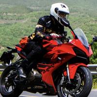 路路路平安安头像