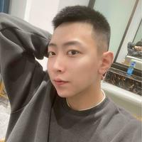 阿瑞很疯癫头像