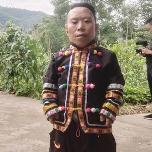 矮哥头像