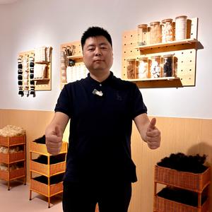 LEO户外头像