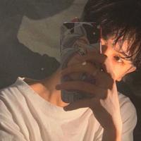 半生半烟夜火风霜头像