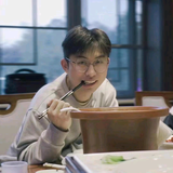 天府鹏于晏头像
