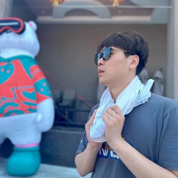 王总不吃苦头像