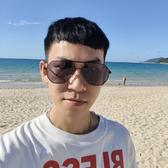 柒拾屹头像