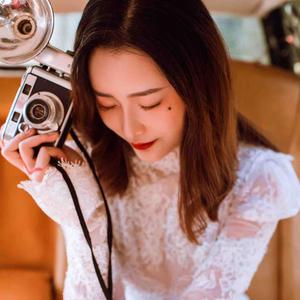 馋嘴的小7头像
