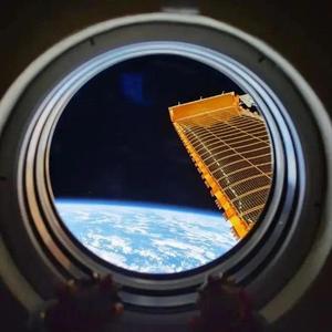 探知宇宙3o5Z头像