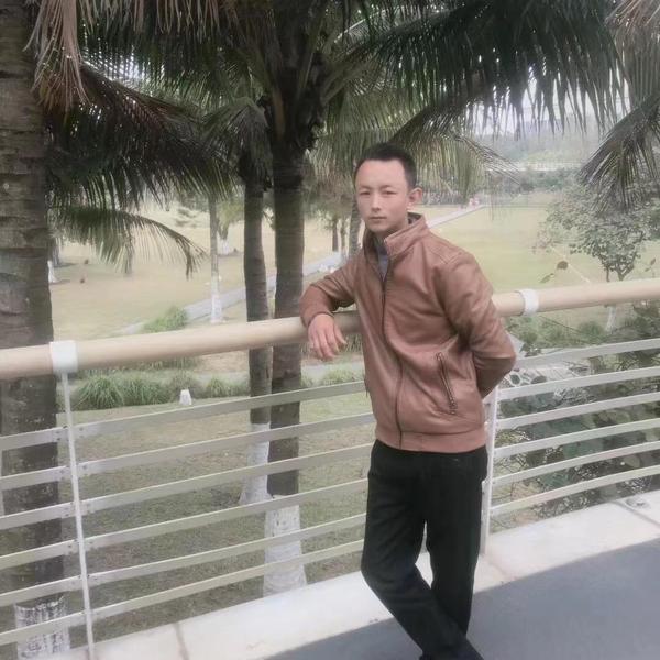 谷城修车老舒头像
