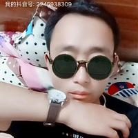 睿智图木舒克4J6头像